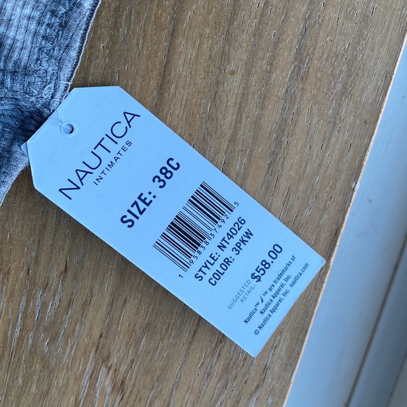 2 NWT Nautica super soft T-shirt bras - Picture 2 of 7
